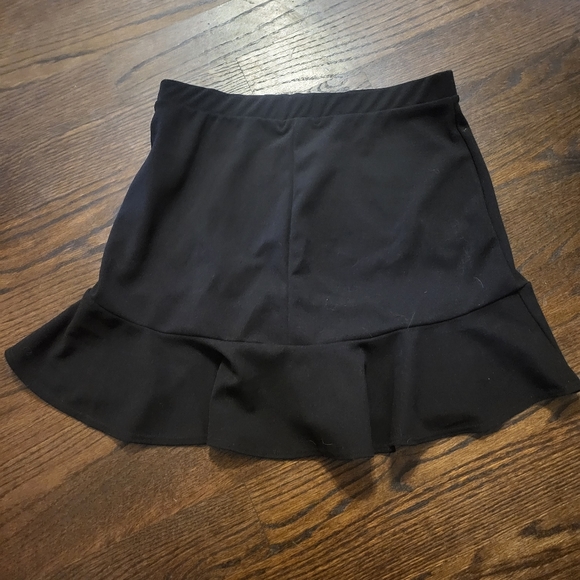 💜💜 Rebecca Ruffle Skirt 💜💜 - Picture 2 of 4